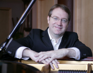 Pianist Matthew McCright